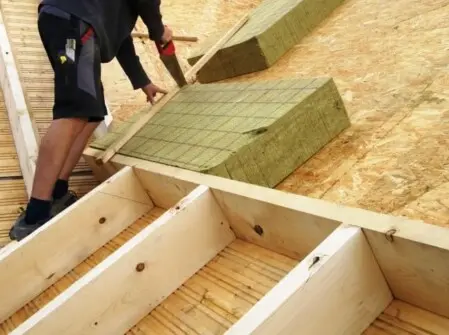 Isolation de toiture par un couvreur à Nogent-Le-Roi 28210