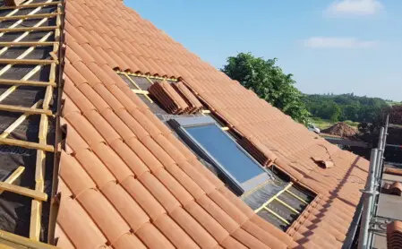 Couvreur Pose Fenêtre de toit à Nogent-le-Roi 28210